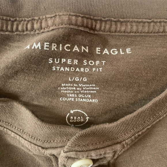 American Eagle t-shirt, Brown, 3 button, men’s Large - Picture 5 of 6